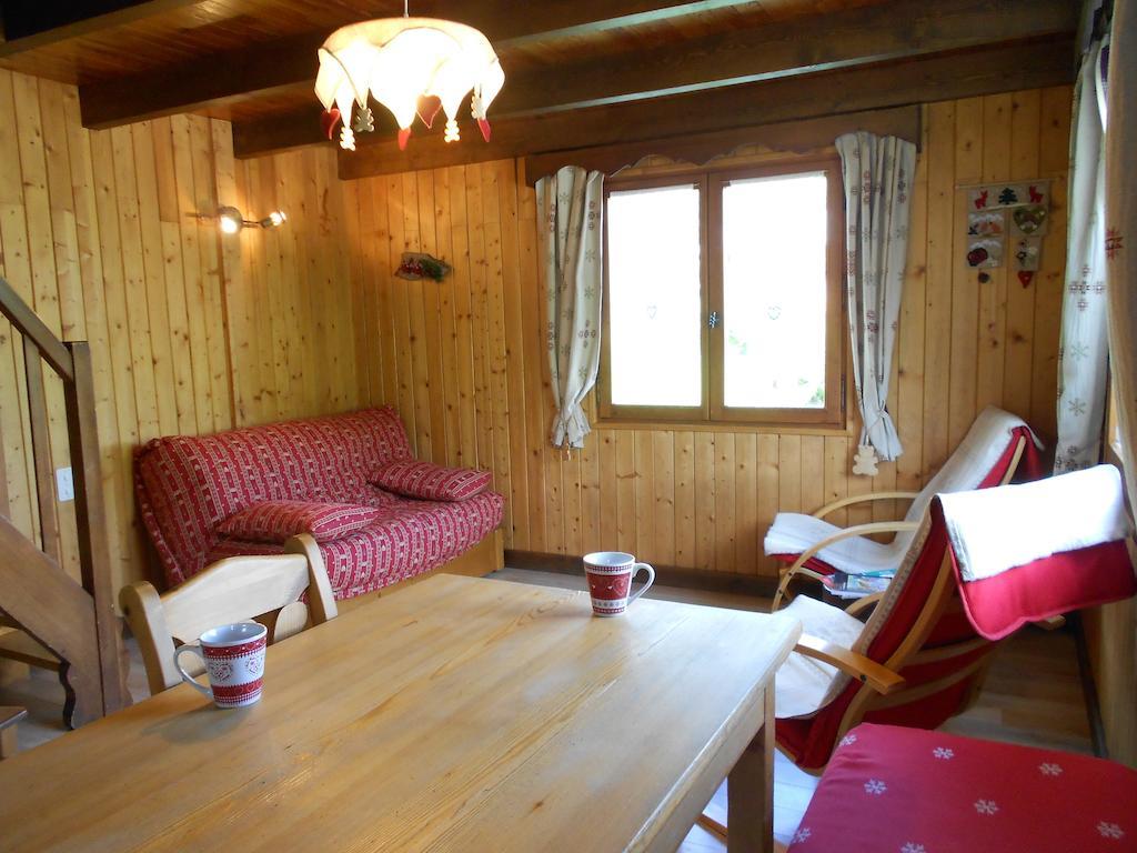 Chalets Savoie Les Chalets D'Heidi Notre-Dame-de-Bellecombe Rom bilde